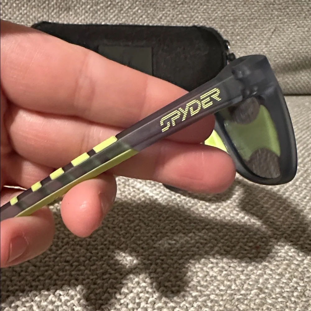 Spyder NEW Blue and green Polarized Sunglasses with Black Case
